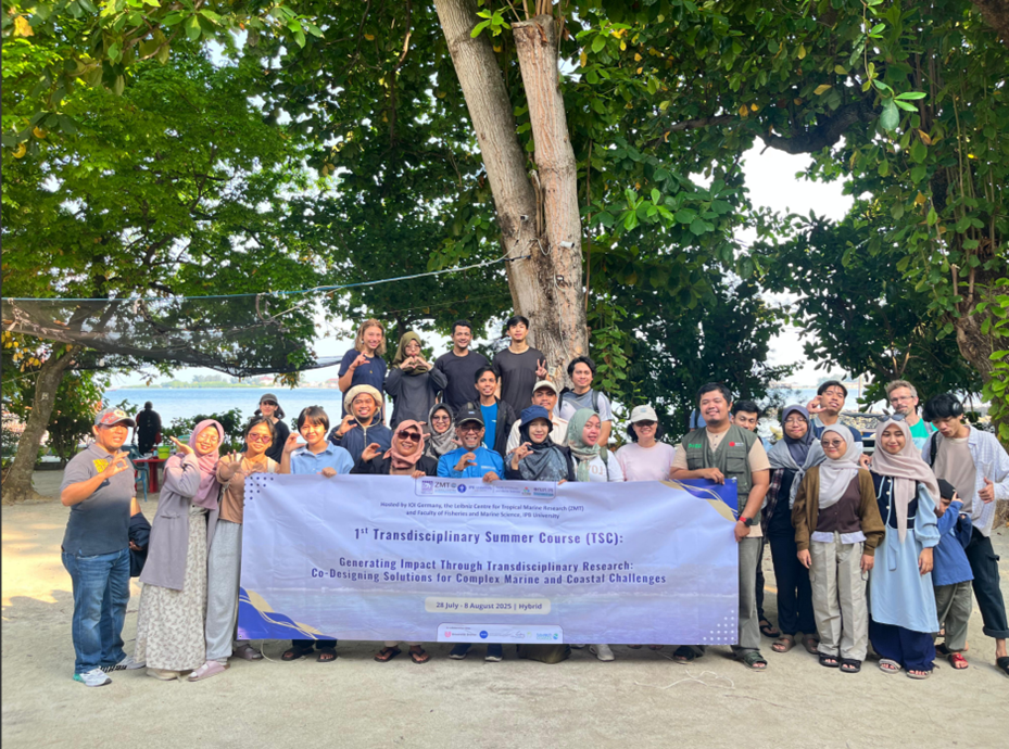 Generating Impact Through Transdisciplinary Research: Co-Designing Solutions for Complex Marine and Coastal Challenges Generating Impact Through Transdisciplinary Research: Co-Designing Solutions for Complex Marine and Coastal Challenges